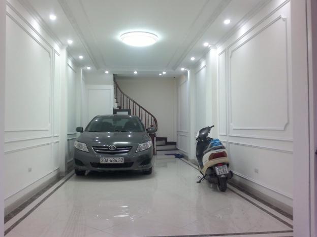 Bán nhà Quận Hai Bài Trưng - Bán nhà căn góc hai mặt tiền, nhà xây 5 tầng, mặt phố Nguyễn Công Trứ, KD đỉnh. Giá cực sốc