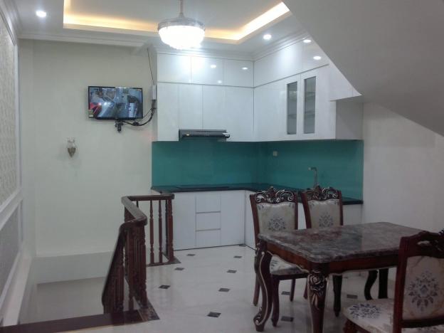 Bán nhà Quận Hai Bài Trưng - Bán nhà căn góc hai mặt tiền, nhà xây 5 tầng, mặt phố Nguyễn Công Trứ, KD đỉnh. Giá cực sốc