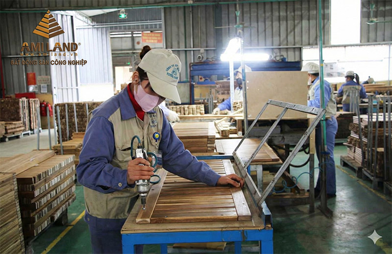 Tuyên Quang: Phát triển Cụm công nghiệp, giải quyết việc làm tại quê nhà