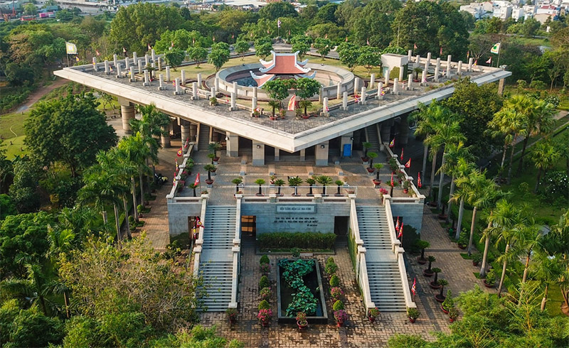 Công viên Vua Hùng nội khu