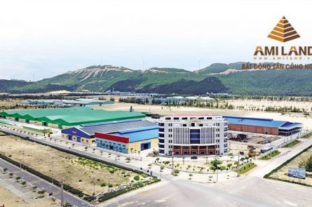 Miền Trung: "Thỏi Nam Châm" Mới Thu Hút Làn Sóng Đầu Tư Bất Động Sản Công Nghiệp Quy Mô Lớn