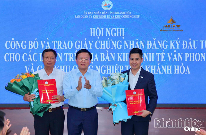 Khánh Hòa: Trao Giấy Chứng Nhận Đầu Tư Cho 13 Dự Án Gần 7.500 Tỷ Đồng Vào KKT Vân Phong Và Các KCN